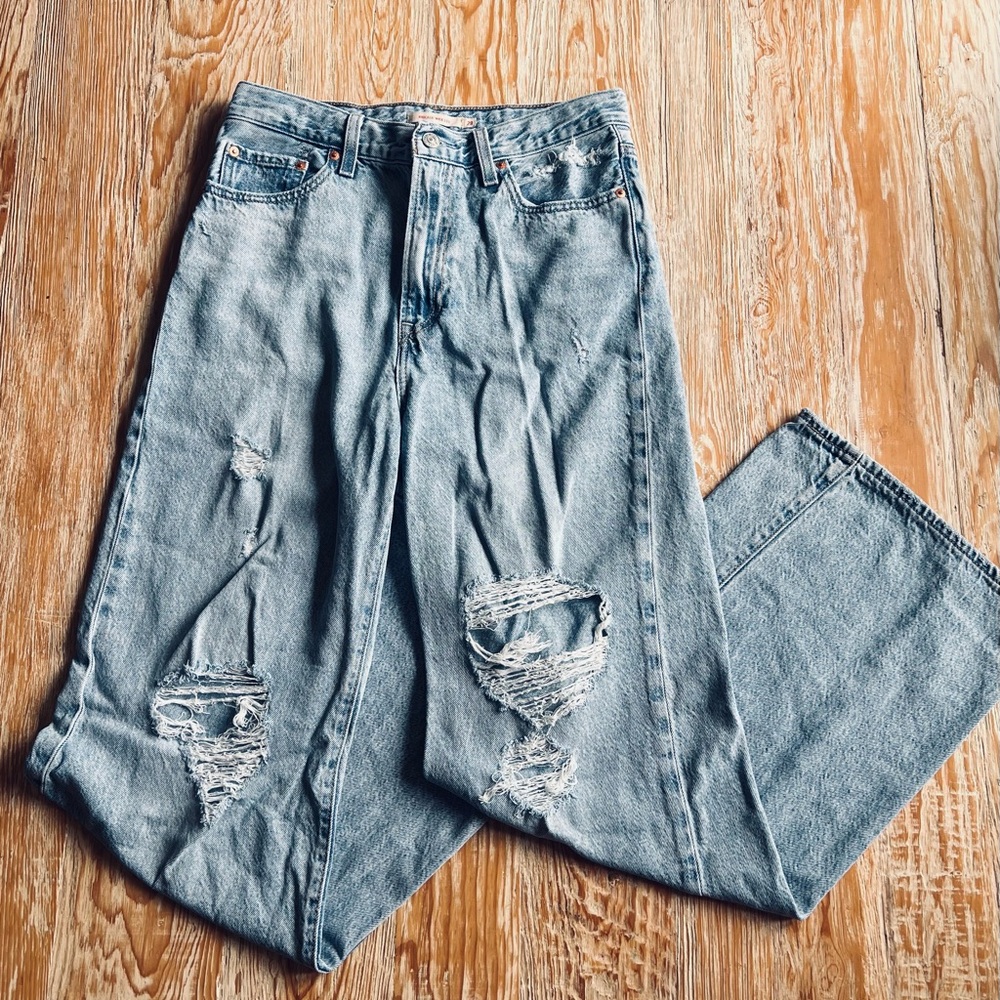 Levi's Ripped Light Blue Denim Jeans